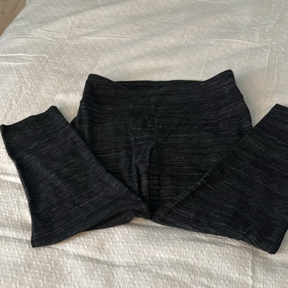 Active wear work out pants. 2 pair. Both size L. Both worn bit good condition - Picture 5 of 7